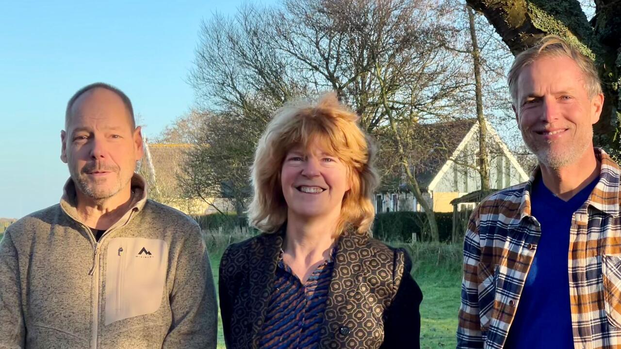Foto met Jacco Mokveld, Jacquelien Dros en August Wiersma